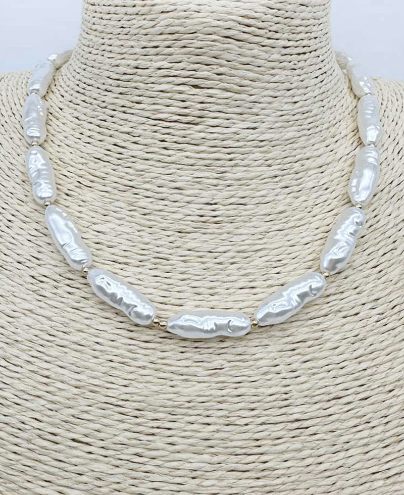 Natural Baroque Pearl Short Necklace
