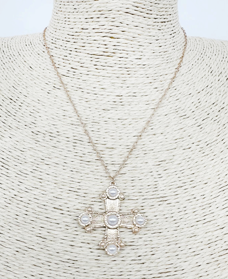 Cross w/ Pearl Short Necklace