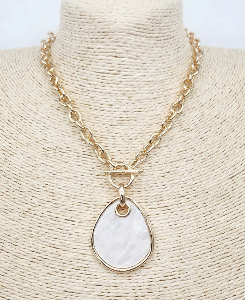 Resin Teardrop Gold Chain Toggle Clasp Necklace