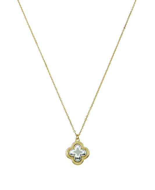 Two Tone Quatrefoil Pendant Short Necklace