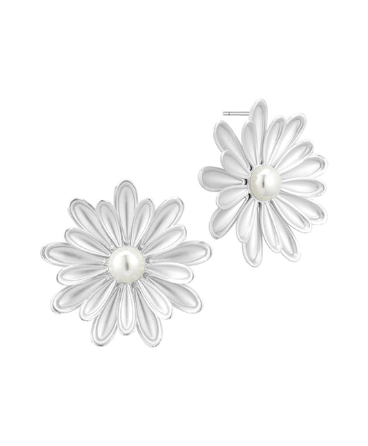 Metal w/ Pearl Flower Stud Earring