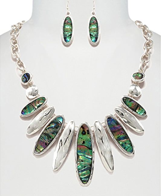 Tailored Necklace Set