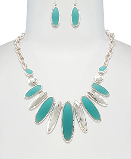 Tailored Necklace Set