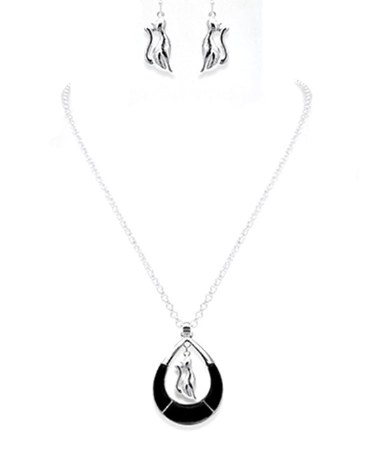 Cat Dangle Tailored Look Necklace Set