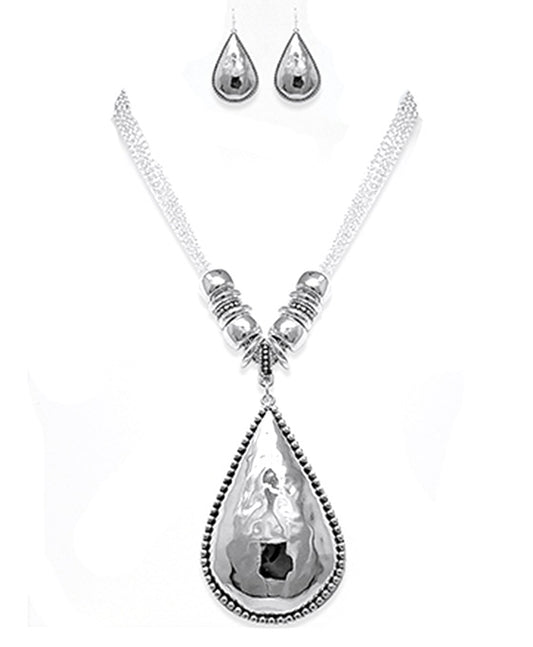 Hammered Teardrop Tailored Necklace Set