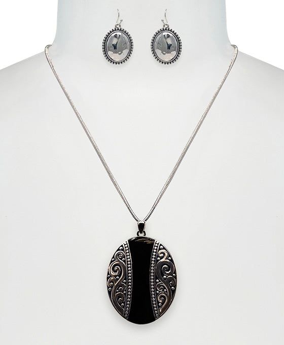 Tailored Epoxy w/ Filigree Necklace Set
