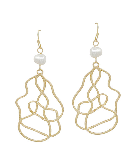 Metal & Pearl Earring