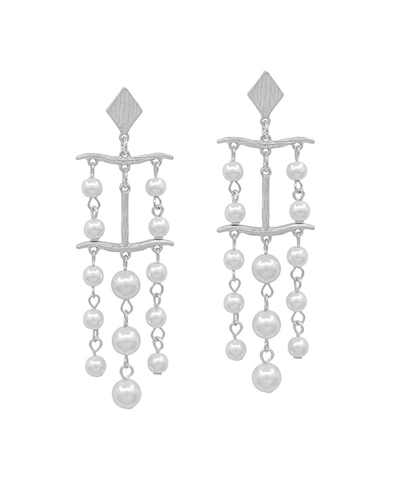 Metal Post Pearl Chandler Earring