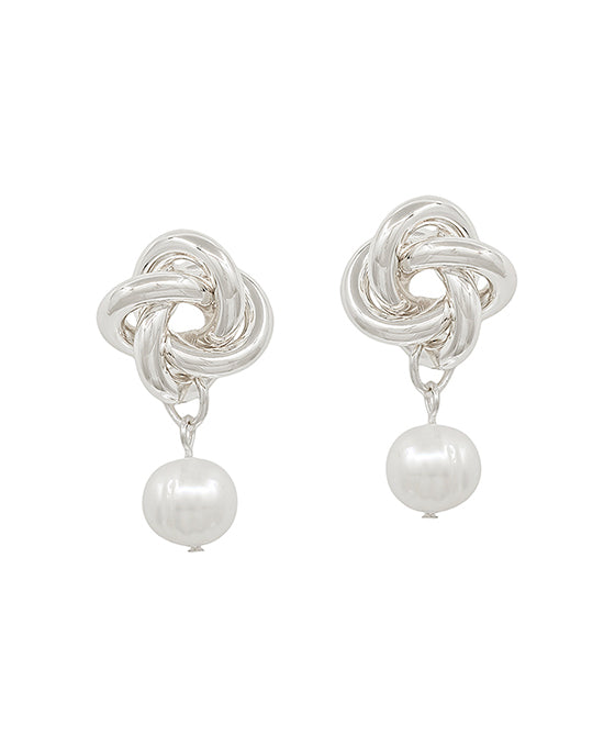 Knot Metal Post w/ Fresh Water Pearl Earring