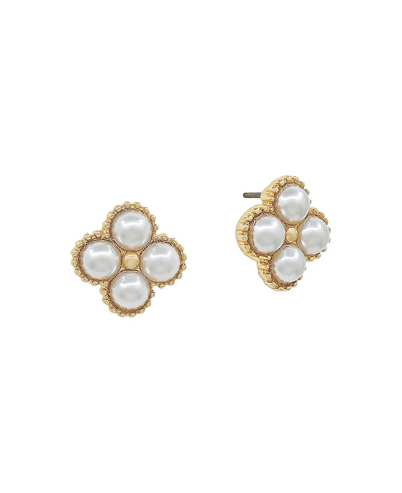 Pearl Clover Post Earring