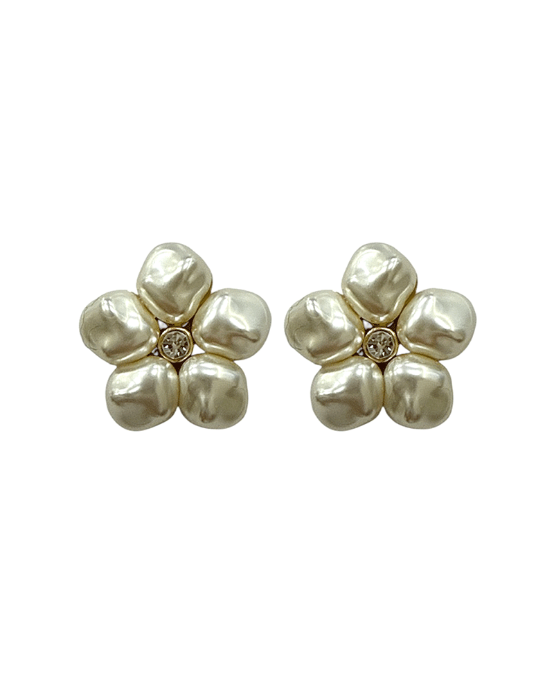 Pearl Flower Shape Post Earring