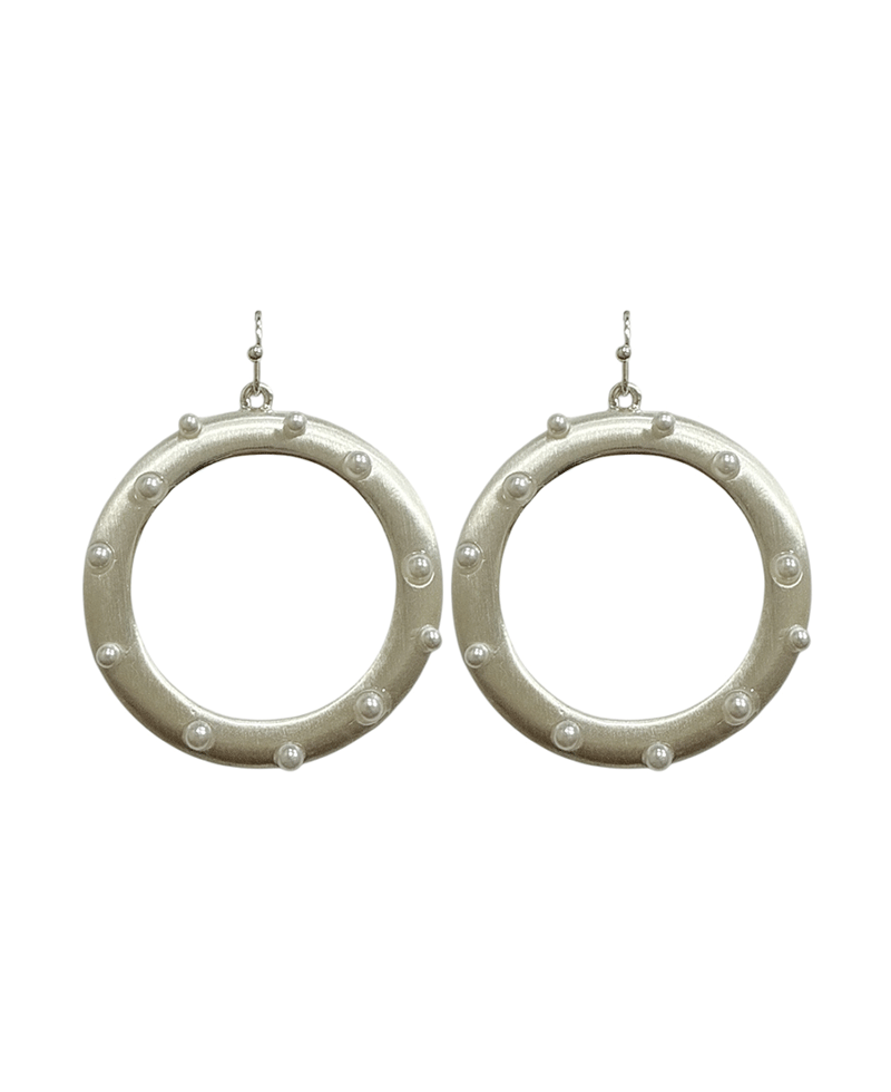 Round Metal w/ Pearls Earring