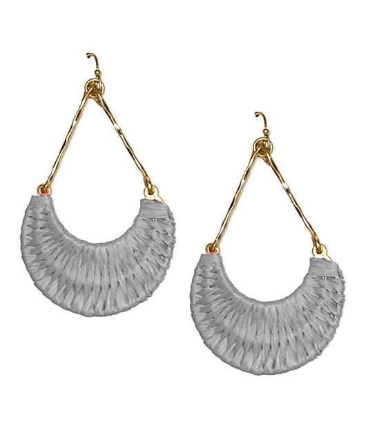 Raffia w/ Metal Earring