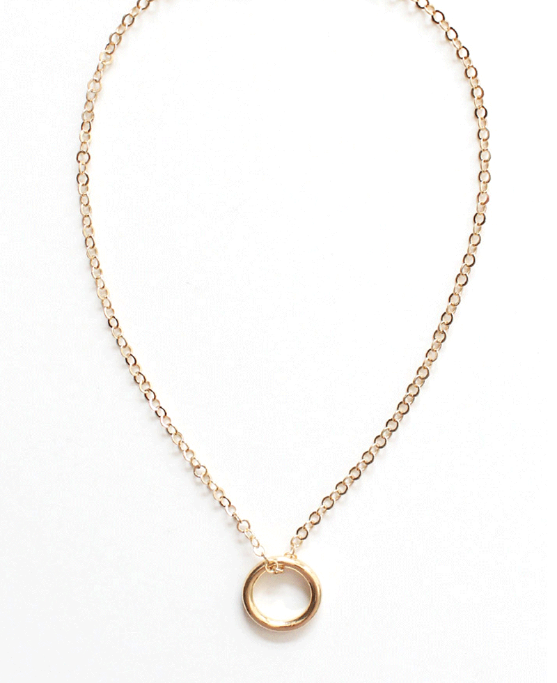 Open Circle Pendant Chain Necklace