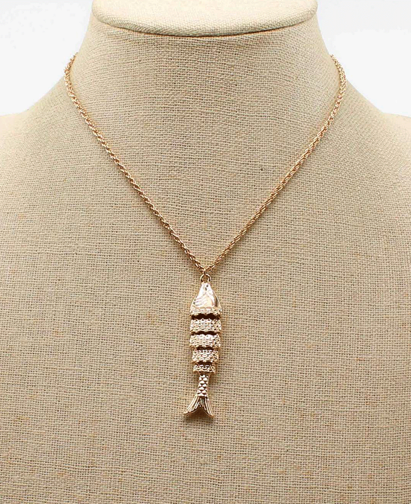 Fish Pendant Chain Short Necklace
