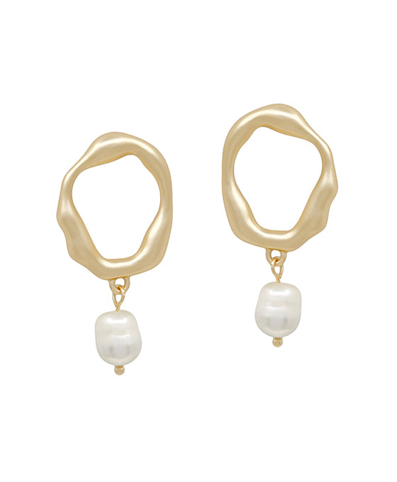 Geo Metal Accent w/ Pearl Charm Earring