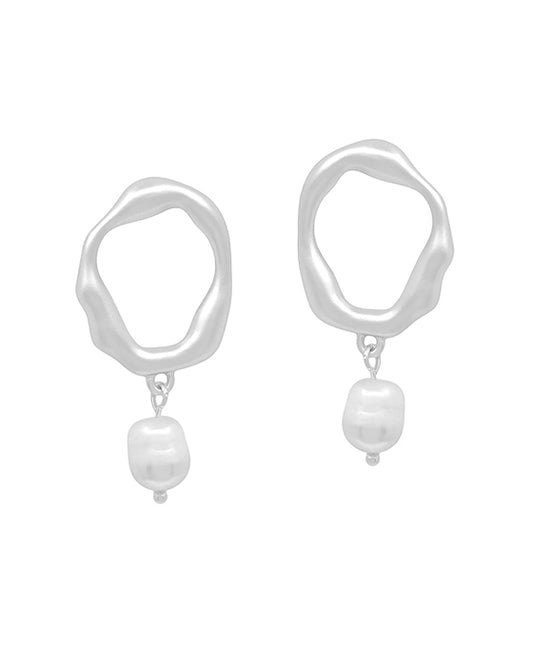 Geo Metal Accent w/ Pearl Charm Earring