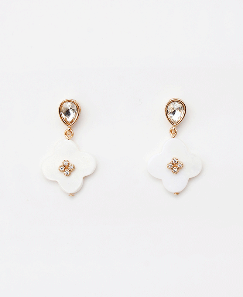 Clover Inspired Drop Earring