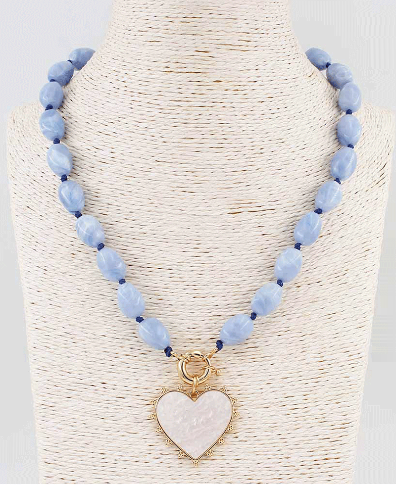Oval Resin Bead w/ Heart Pendant Necklace