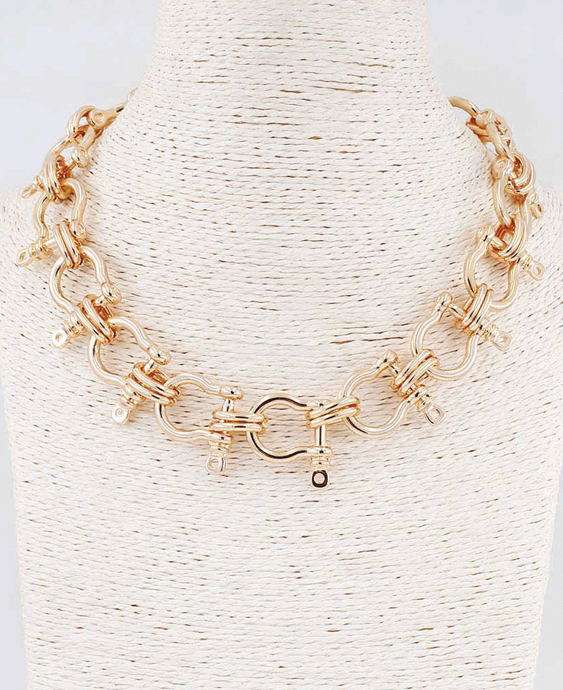 Horsebit Link Chain Necklace