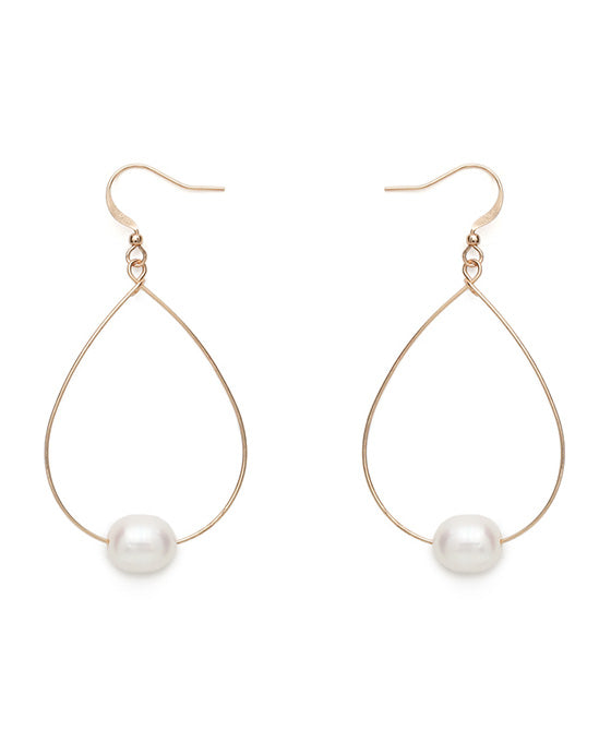 Fresh Water Pearl Earring