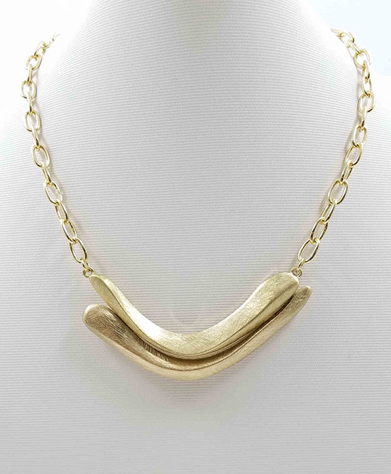 Metal Accent Chain Necklace